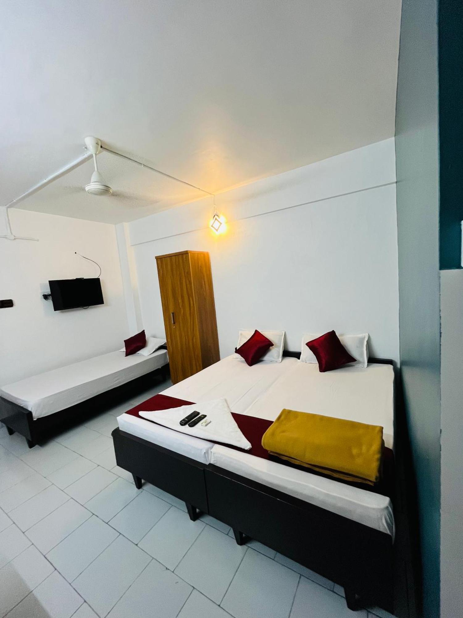 Priya Lodge Kozhikode Exterior foto