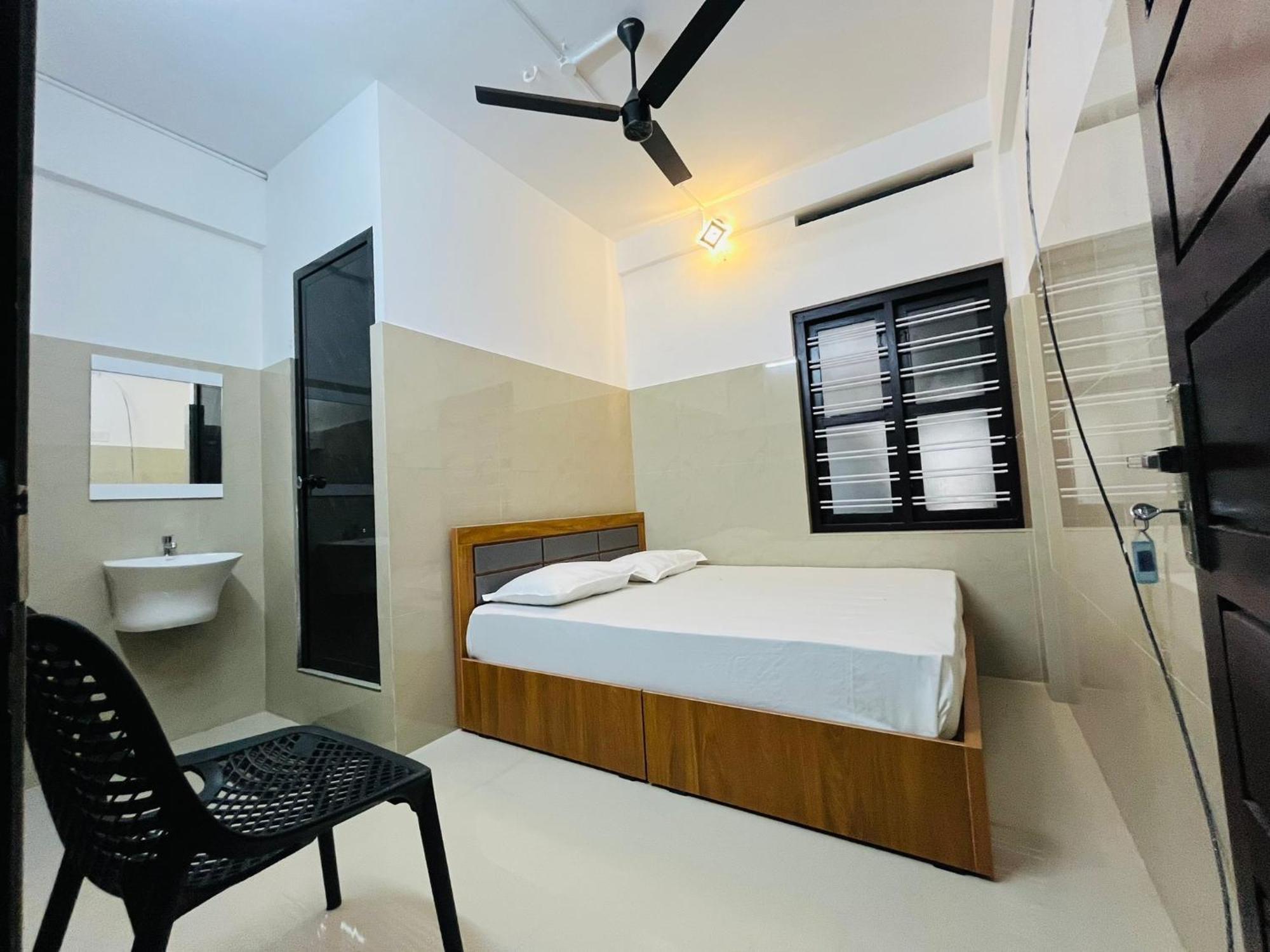 Priya Lodge Kozhikode Exterior foto