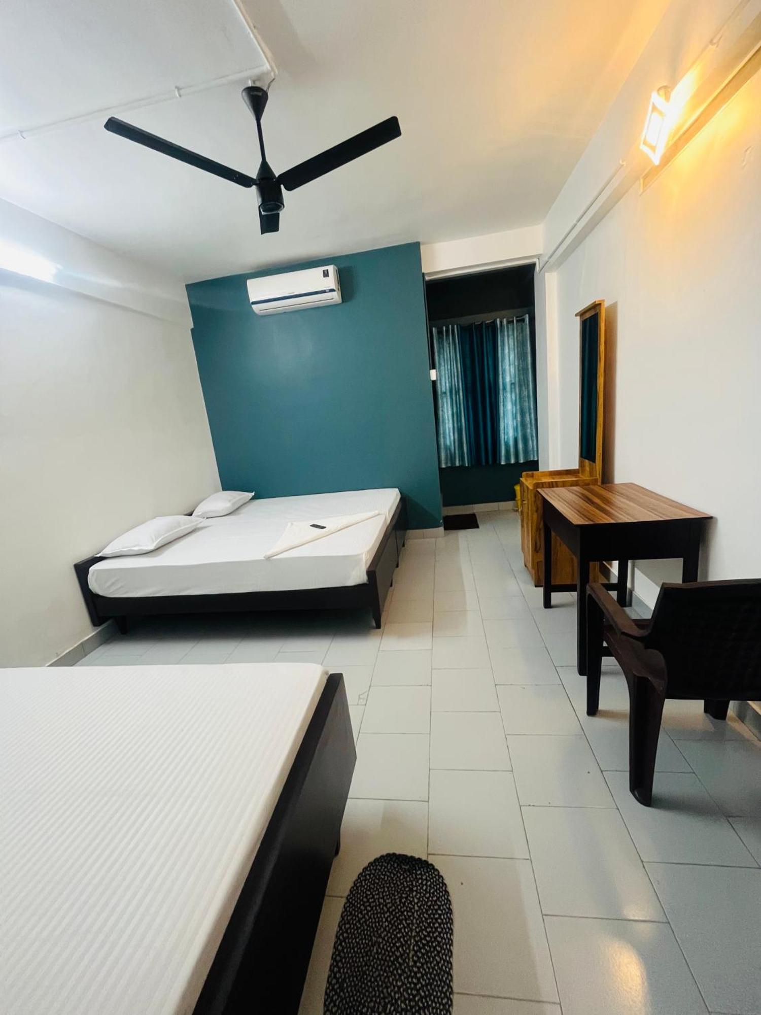 Priya Lodge Kozhikode Exterior foto